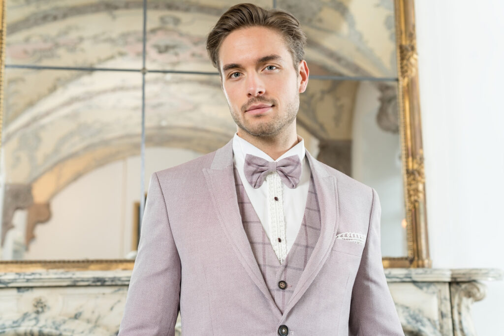 Alexander_Kappen_Anzug_Bräutigam_rot_rosa4